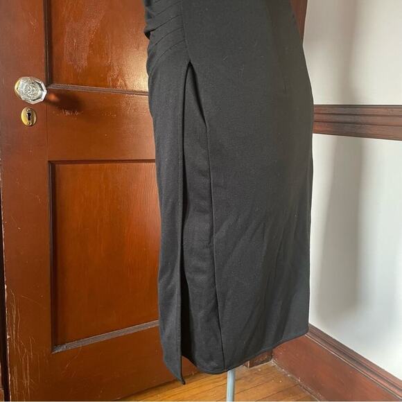 Lauren Ralph Lauren Classic Black V-Neck Dress - Picture 6 of 7